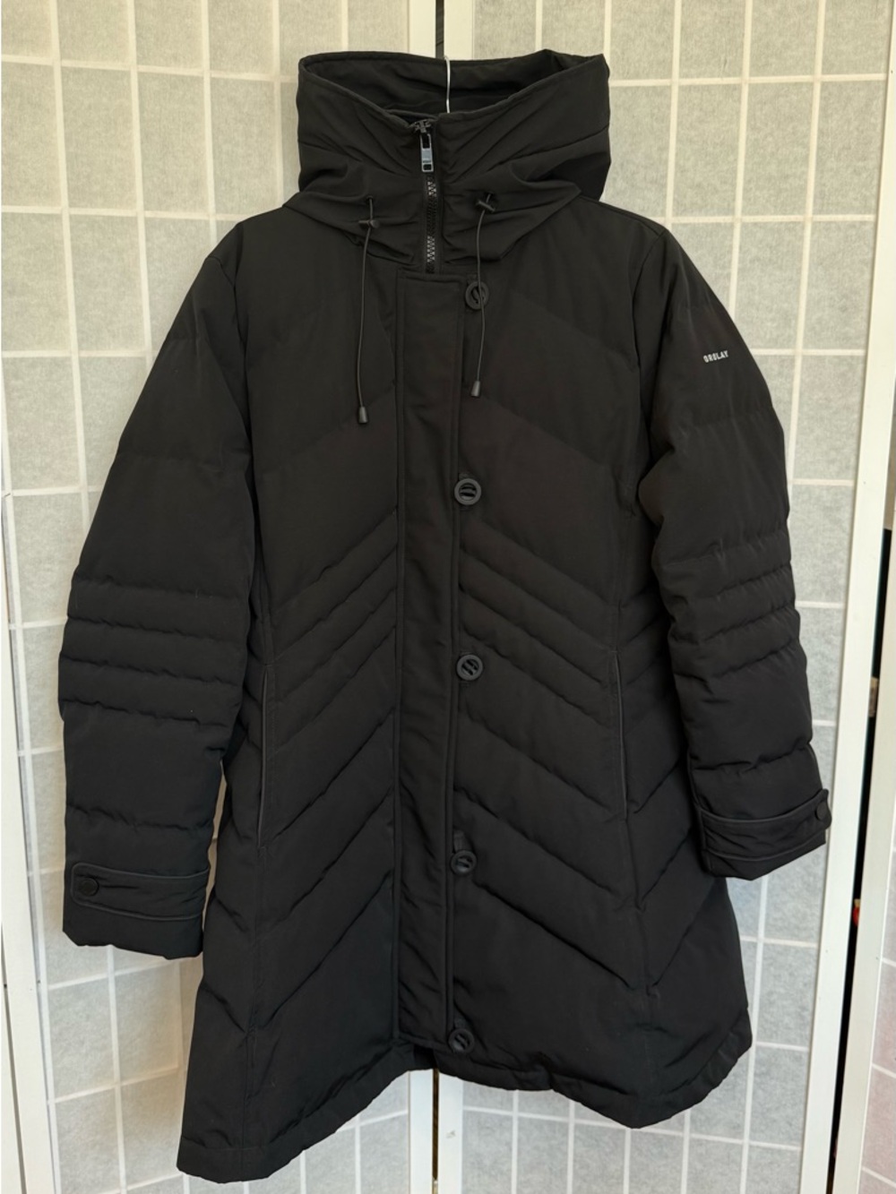 Orolay Women’s Black Puffer Coat with Hood Size L